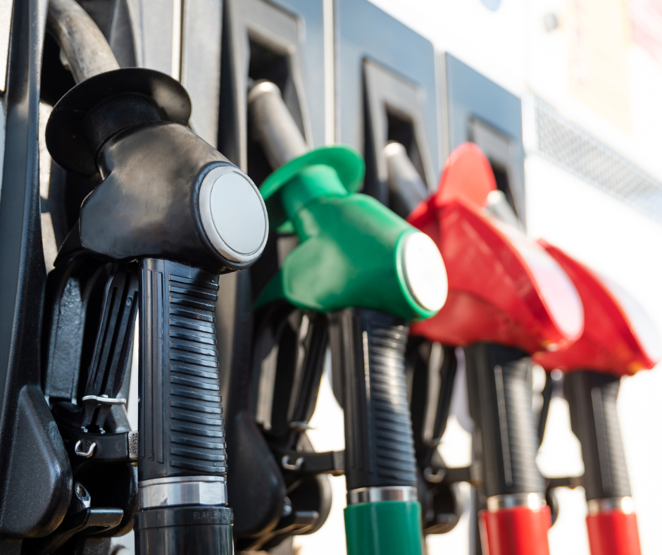 Brandstofslangen bij tankstation